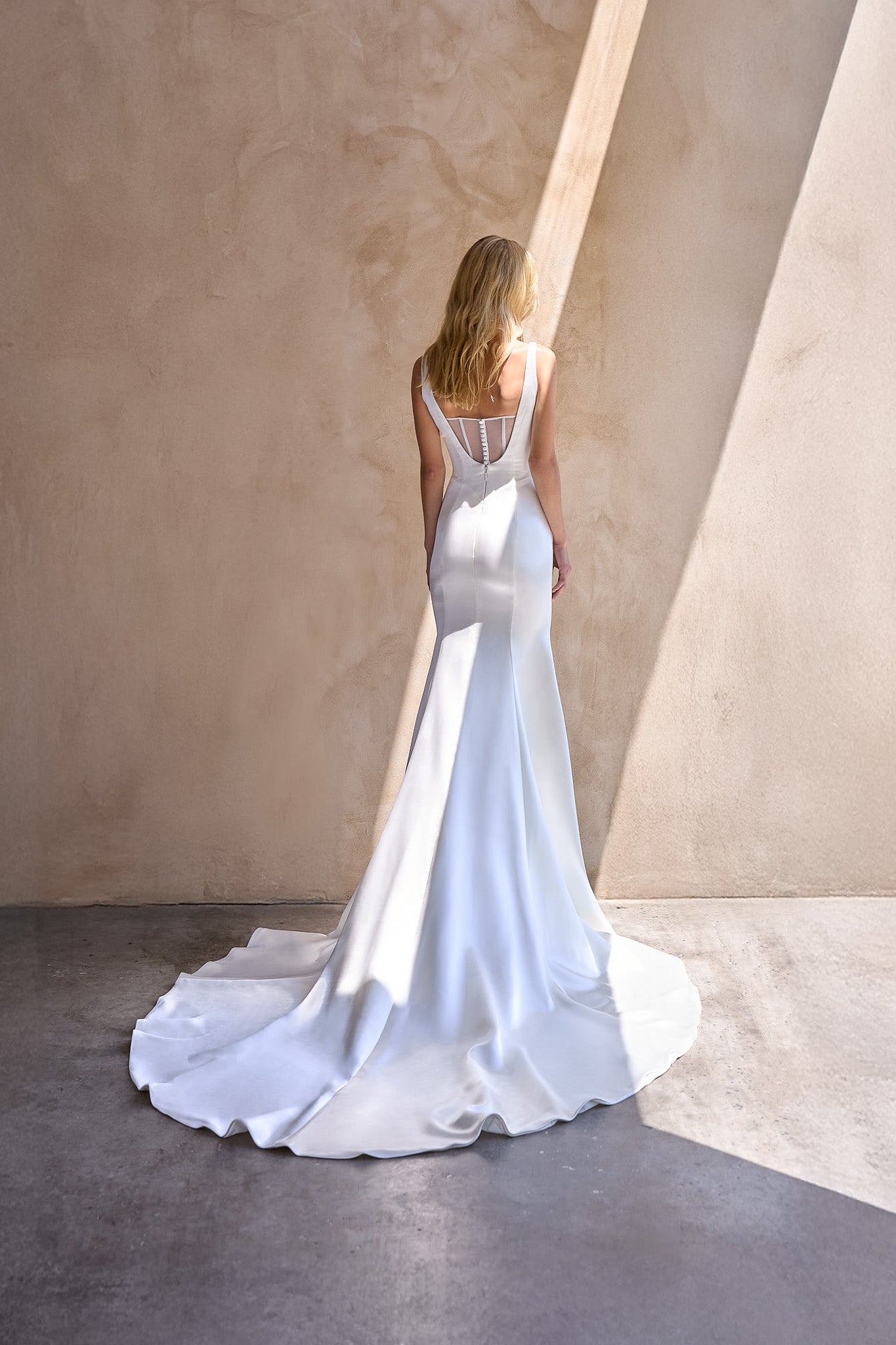 Scoop illusion tulle back detail on The Bryde's Jaya bridal gown
